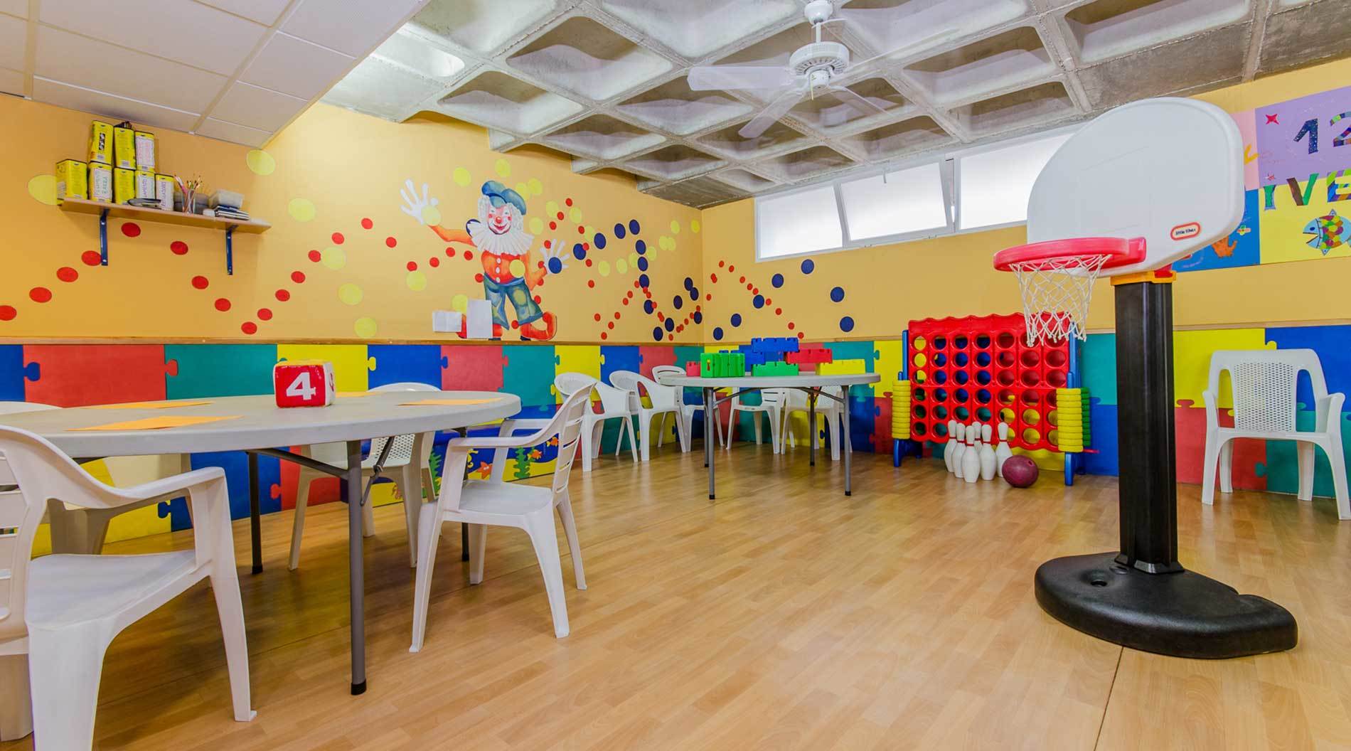 Apartamentos Turisticos Terralta Бенидорм Екстериор снимка