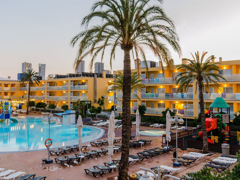 Apartamentos Turisticos Terralta Бенидорм Екстериор снимка