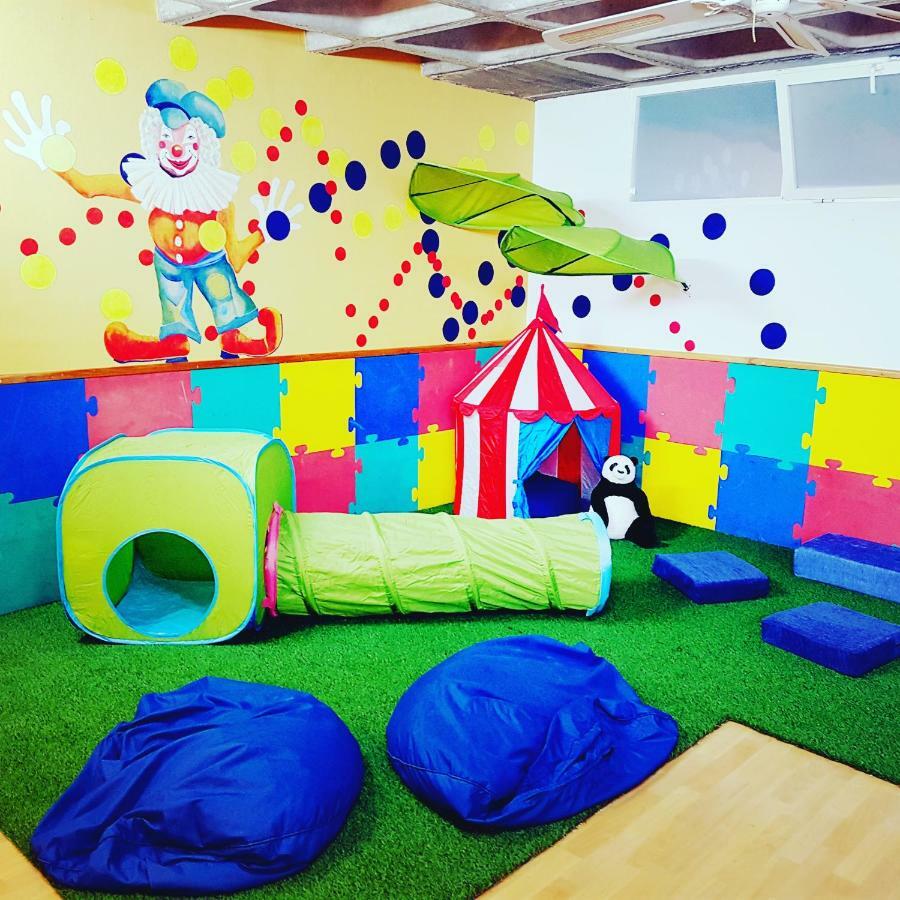 Apartamentos Turisticos Terralta Бенидорм Екстериор снимка